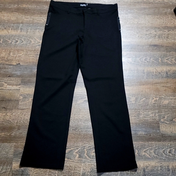 Women's like new black Point Zero pants zip side pockets size 15 straight leg - Picture 1 of 13